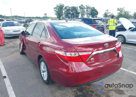 2015 Toyota Camry Le из США, поврежденный, VIN 4T1BF1FK7FU997243